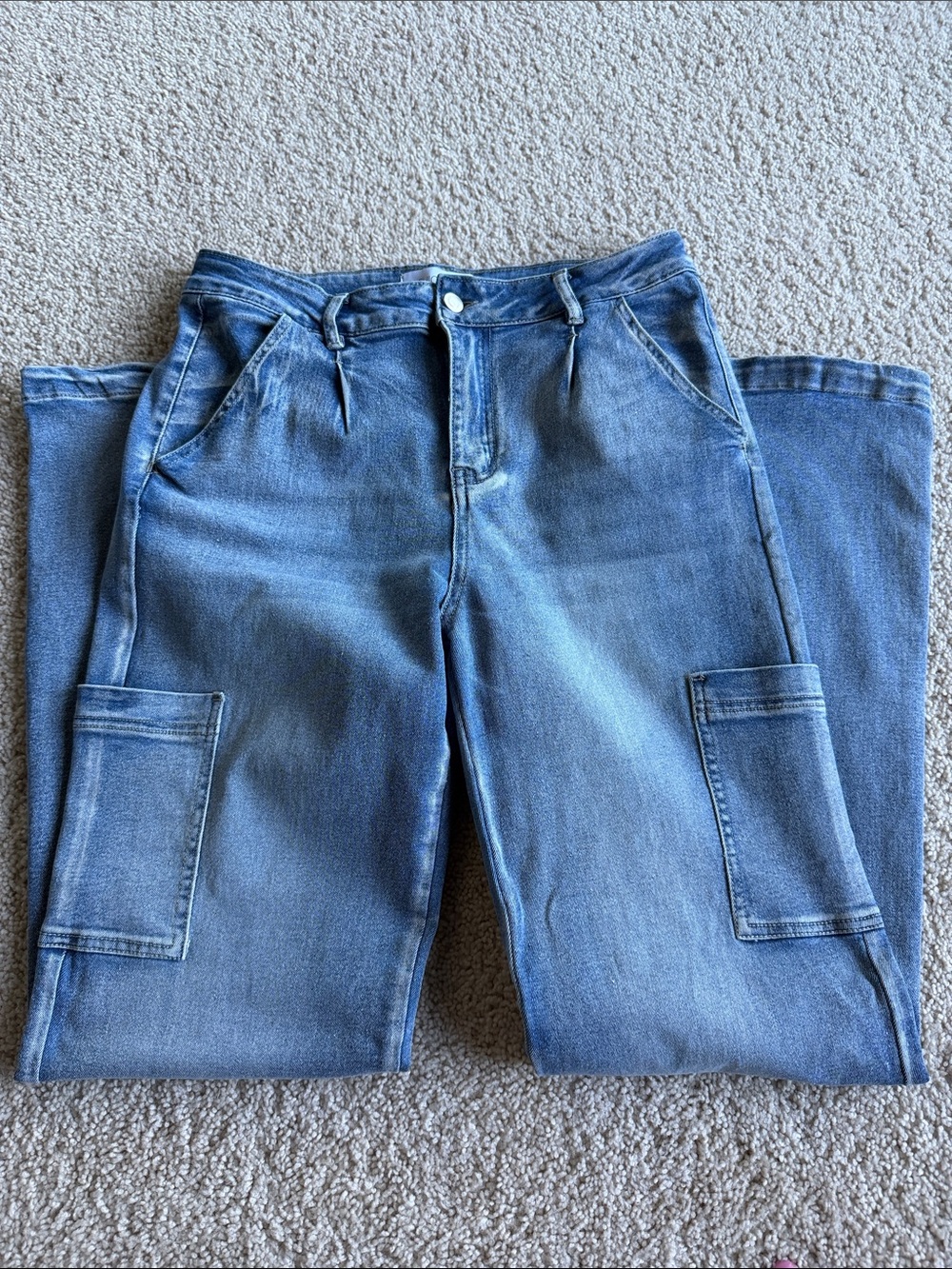 🚨Back-to-School Sale! All jeans/jean shorts $10 each or 2/$15—this weekend only🚨